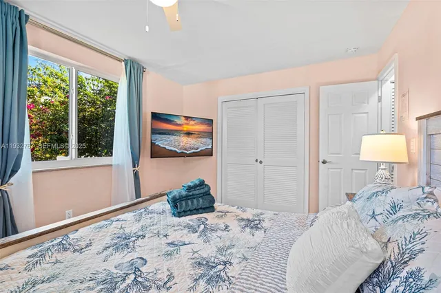 $965,000 | 517 Northeast 2nd Place, Dania Beach, FL 33004