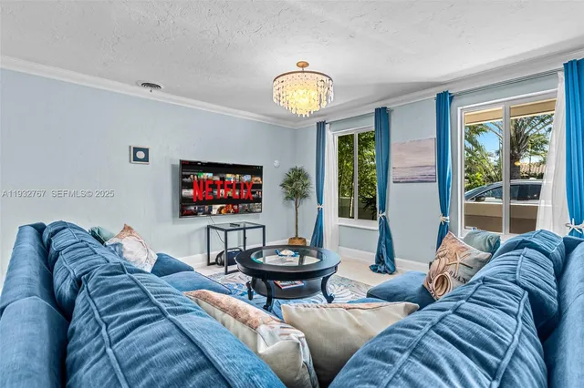 $965,000 | 517 Northeast 2nd Place, Dania Beach, FL 33004