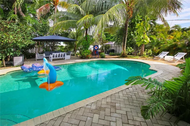 $965,000 | 517 Northeast 2nd Place, Dania Beach, FL 33004