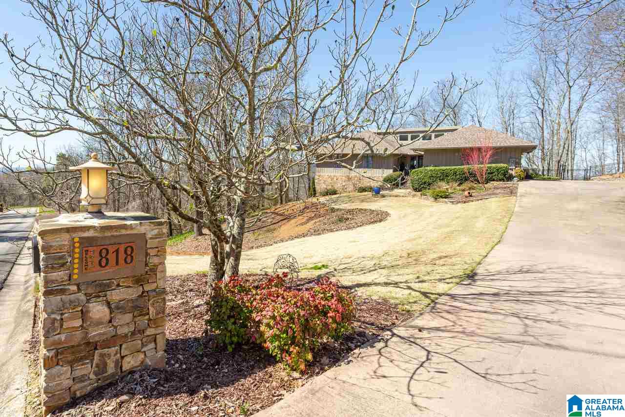 818 Hillyer High Road Anniston, AL 36207 - Photo 2 of 50