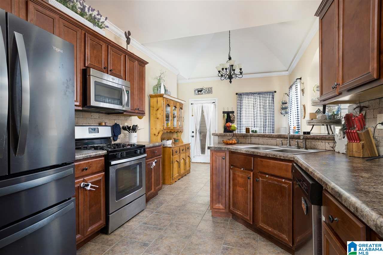 196 Renwick Lane Calera, AL 35040 - Photo 13 of 30