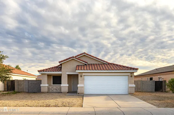 $2,000 | 11825 West Edgemont Avenue, Avondale, AZ 85392