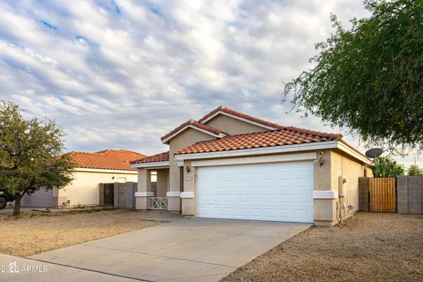 $2,000 | 11825 West Edgemont Avenue, Avondale, AZ 85392