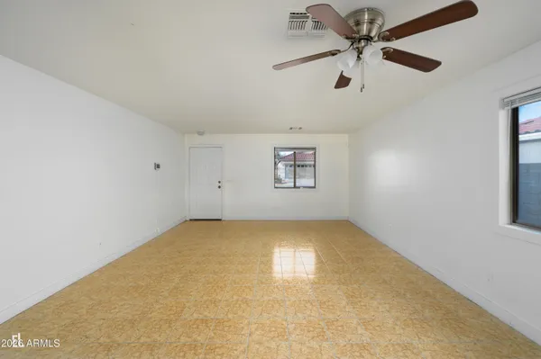 $2,000 | 11825 West Edgemont Avenue, Avondale, AZ 85392