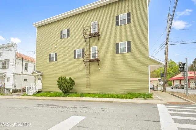 $1,000 | 281 Main Street, Richmondville, NY 12149