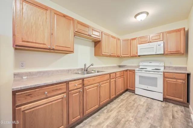 $1,000 | 281 Main Street, Richmondville, NY 12149