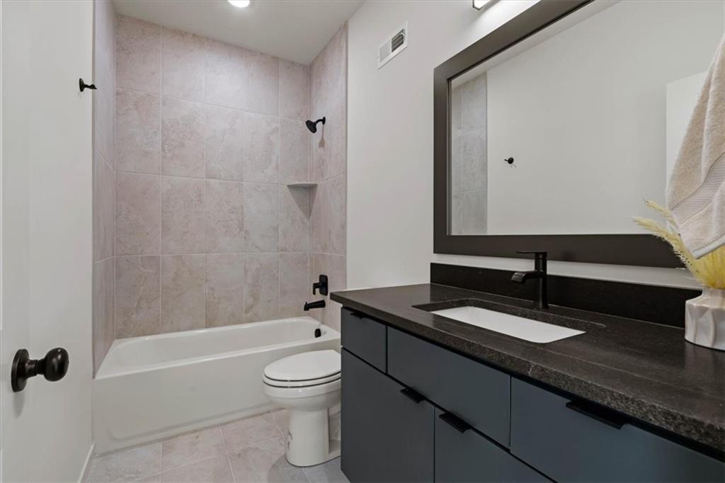 2606 Southwest Farm Fld Road Lee's Summit, MO 64082 - Photo 15 of 28