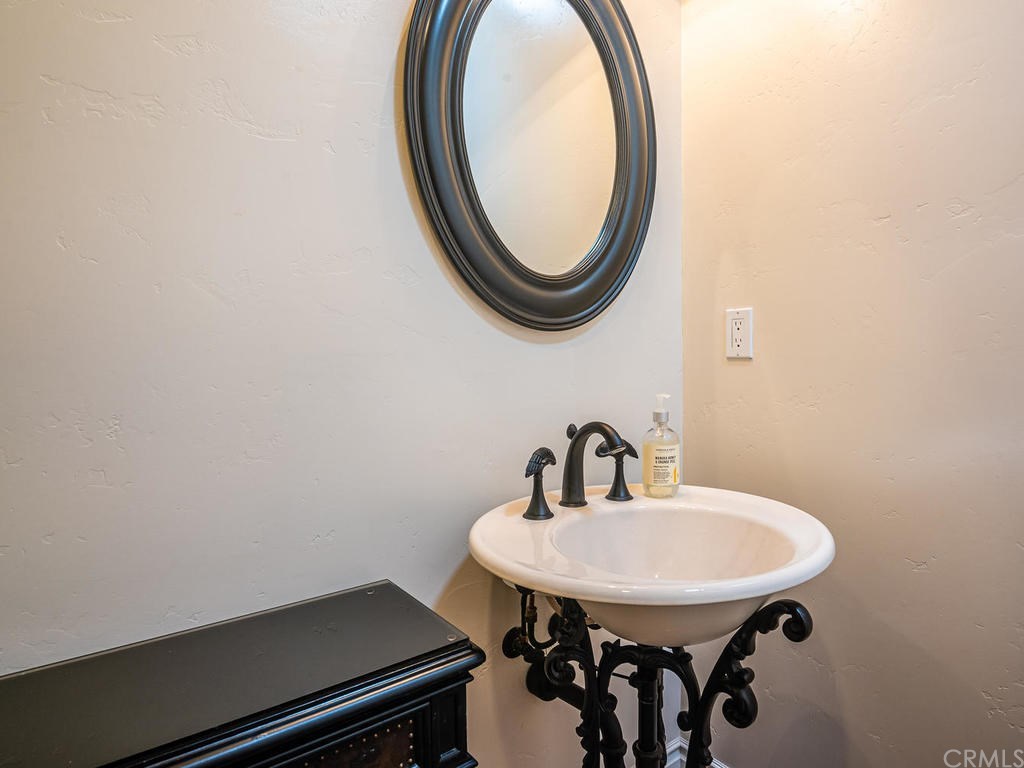 1290 Costa Brava Pismo Beach, CA 93449 - Photo 19 of 45