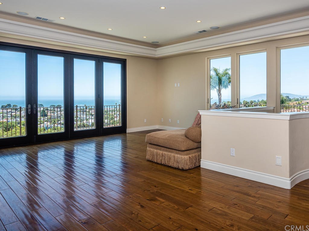 1290 Costa Brava Pismo Beach, CA 93449 - Photo 5 of 45