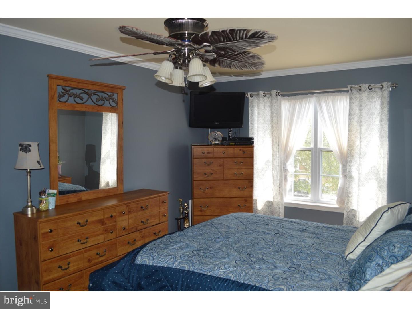 8 Uranus Road Sewell, NJ 08080 - Photo 14 of 25 Gallery Image 14