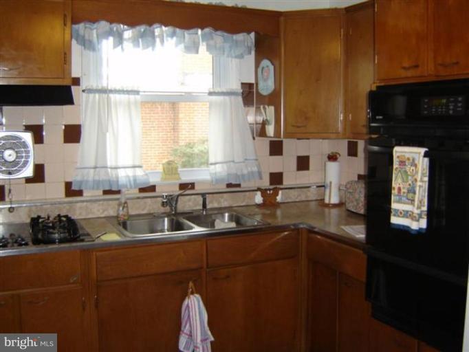 8358 Old Philadelphia Road Rosedale, MD 21237 - Photo 2 of 7 Kitchen