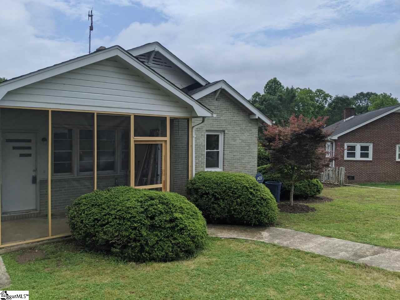 204 Whitney Street Slater, SC 29683 - Photo 3 of 22