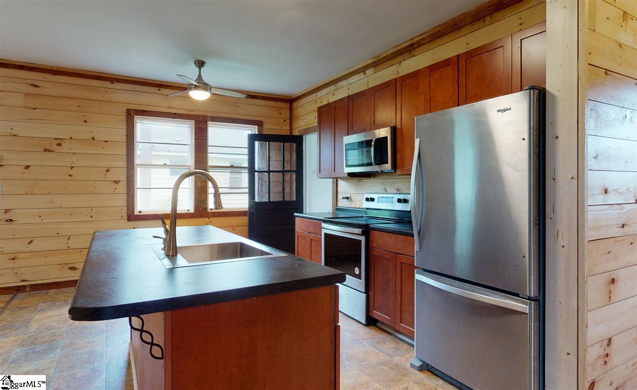 204 Whitney Street Slater, SC 29683 - Photo 8 of 22