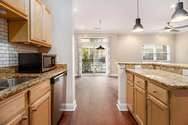 $189,900 | 2230 Cheshire Bridge Road Northeast, Unit 401, Atlanta, GA 30324