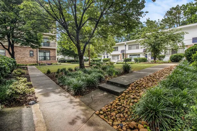 $189,900 | 2230 Cheshire Bridge Road Northeast, Unit 401, Atlanta, GA 30324