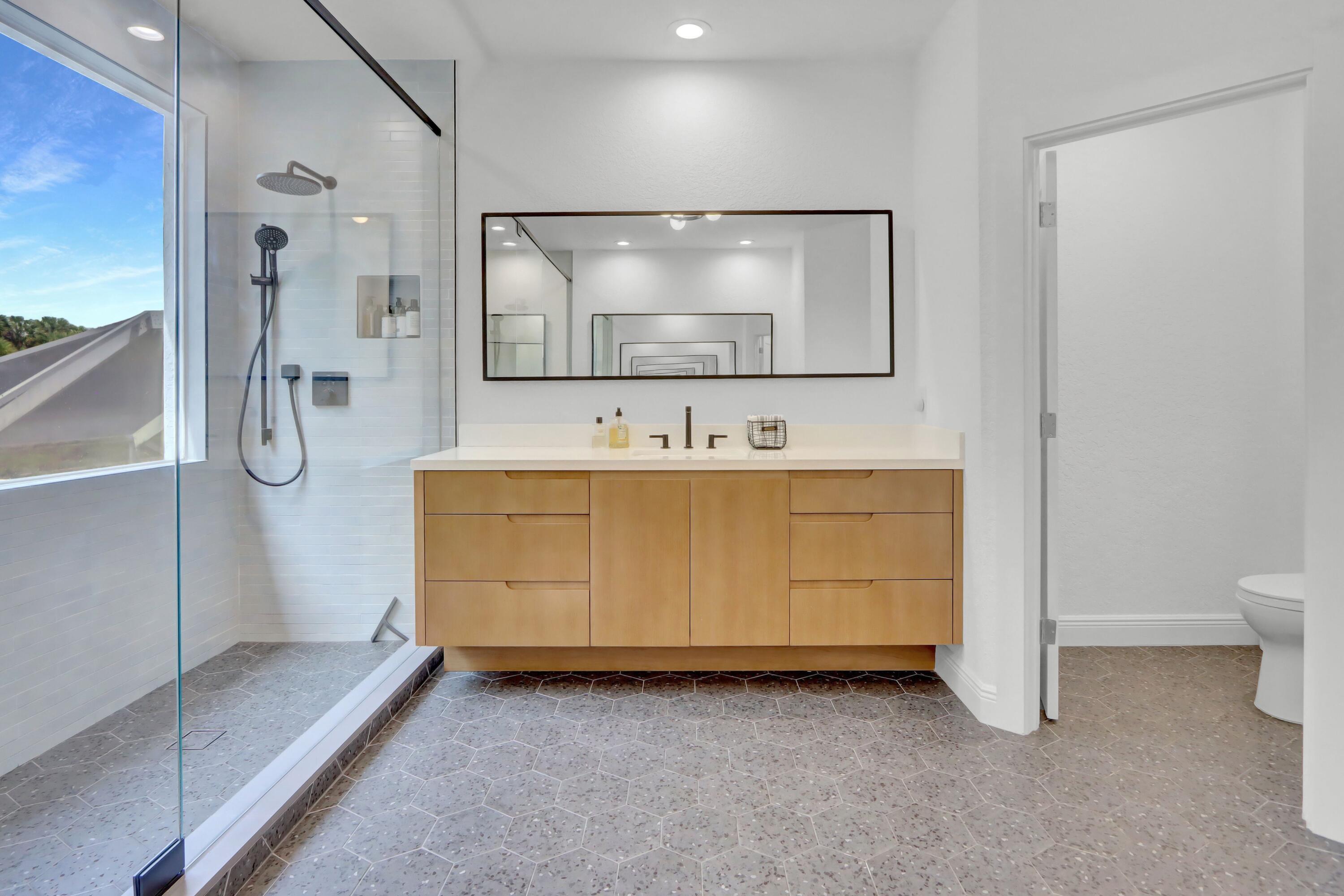 6515 Northwest 43rd Terrace Boca Raton, FL 33496 - Photo 16 of 43 Pimary Bath - 2
