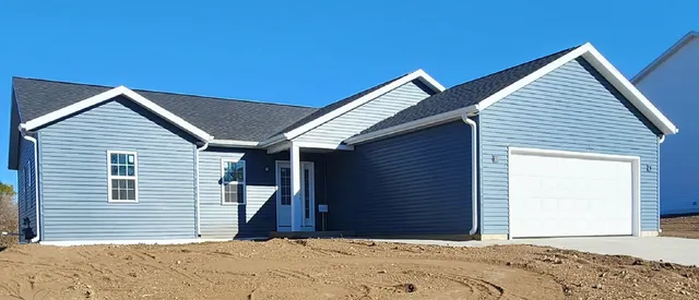 $379,900 | 112 Rolling Meadow Drive, Darien, WI 53114