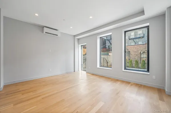 $4,500 | 30-61 38th Street | Astoria