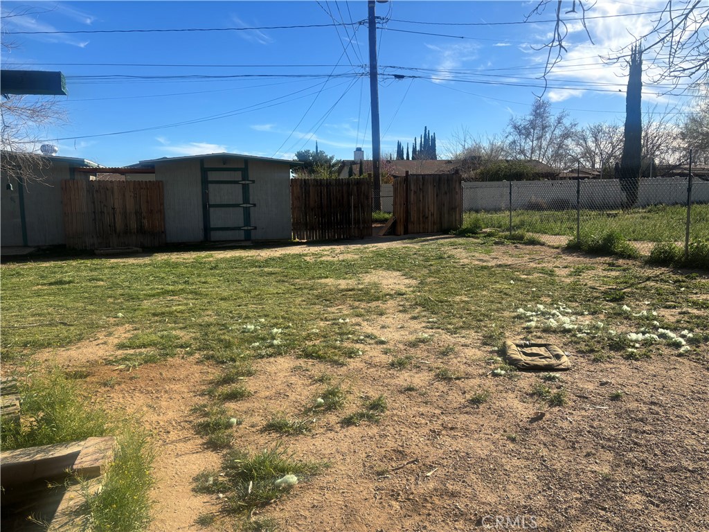 14615 El Cariso Road Victorville, CA 92392 - Photo 17 of 22