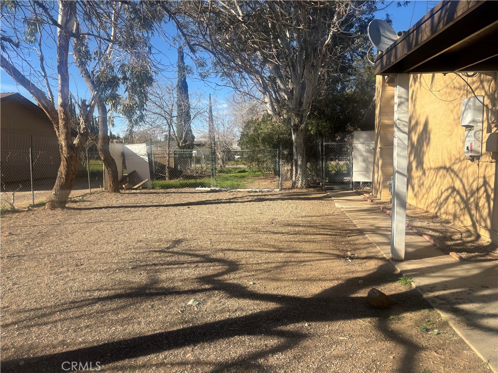 14615 El Cariso Road Victorville, CA 92392 - Photo 18 of 22