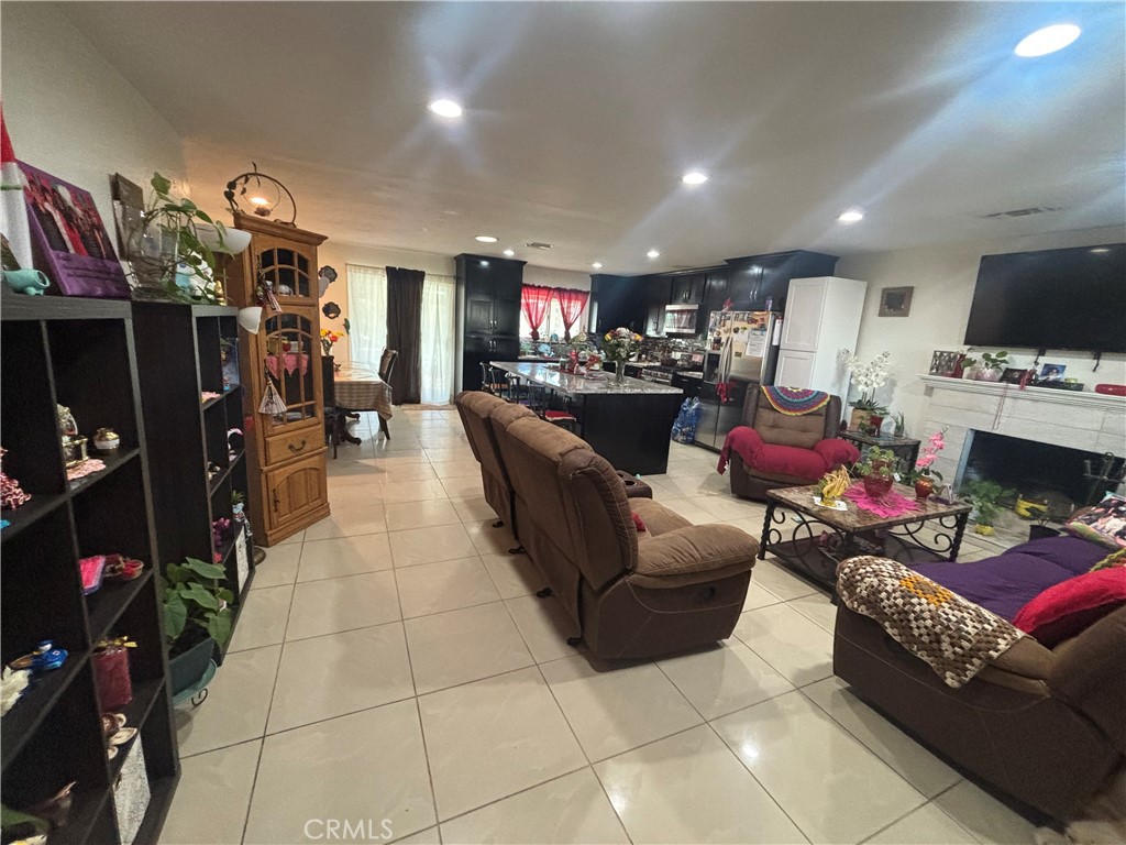 14615 El Cariso Road Victorville, CA 92392 - Photo 2 of 22