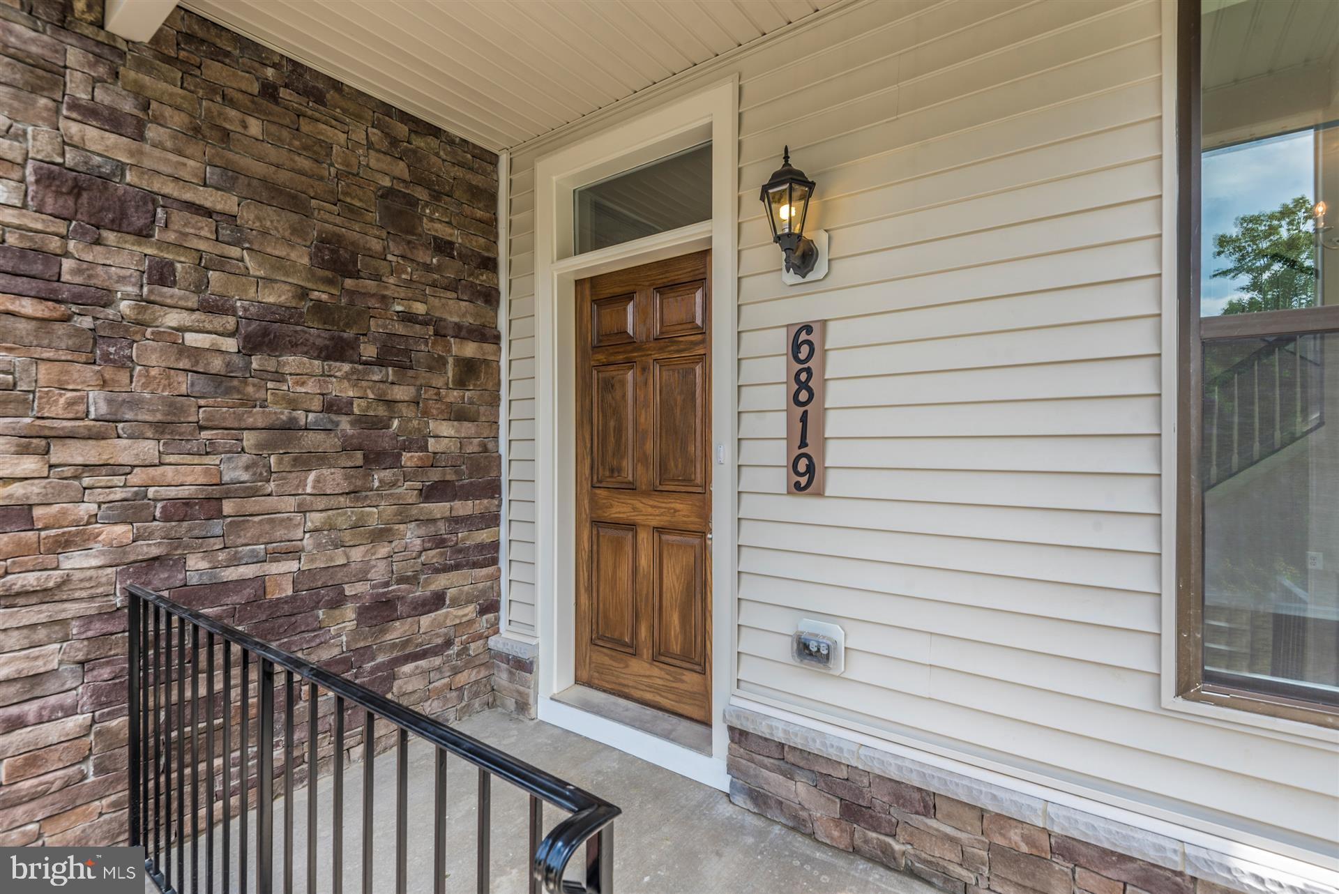 6831 West Shavano Road New Market, MD 21774 - Photo 4 of 48 Gallery Image 4