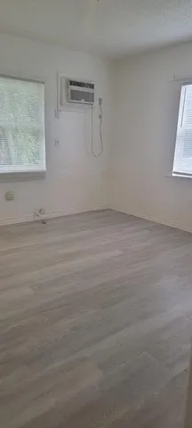 $1,395 | 2417 Hayes Street, Unit 1, Hollywood, FL 33020