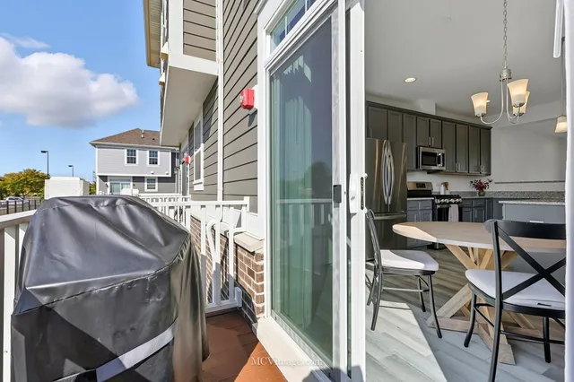 $345,990 | 14050 South Belmont Drive, Homer Glen, IL 60491