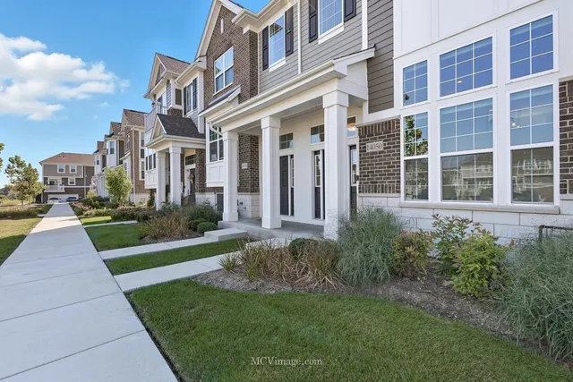 $345,990 | 14050 South Belmont Drive, Homer Glen, IL 60491