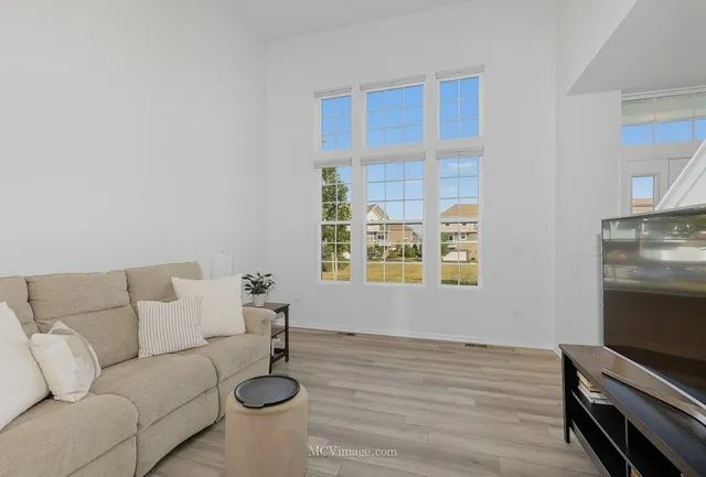 $345,990 | 14050 South Belmont Drive, Homer Glen, IL 60491