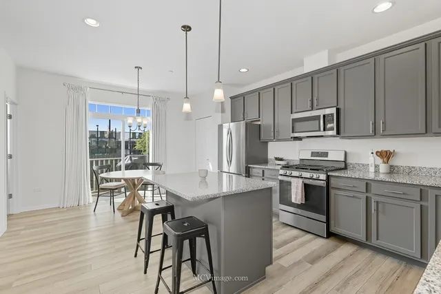 $345,990 | 14050 South Belmont Drive, Homer Glen, IL 60491