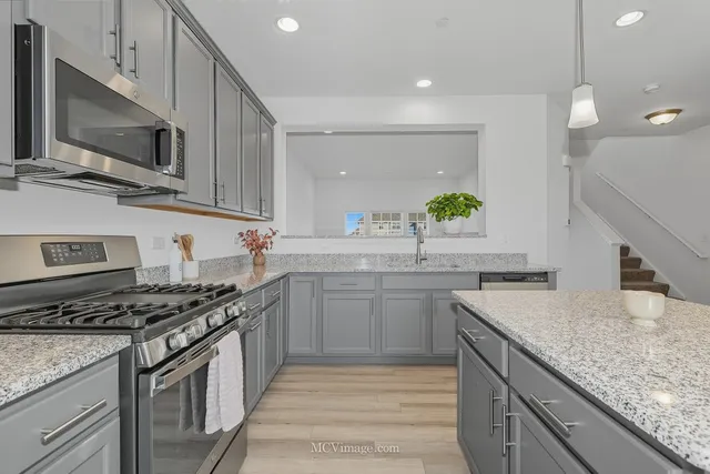 $345,990 | 14050 South Belmont Drive, Homer Glen, IL 60491