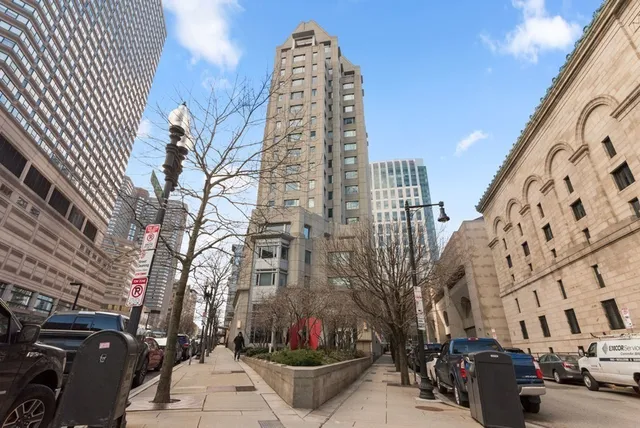 $2,880 | 1 Huntington Avenue, Unit 310, Boston, MA 02116