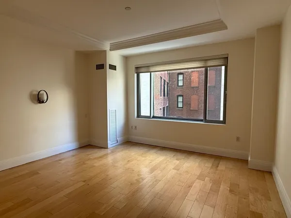 $2,650 | 1 Huntington Avenue, Unit 310, Boston, MA 02116