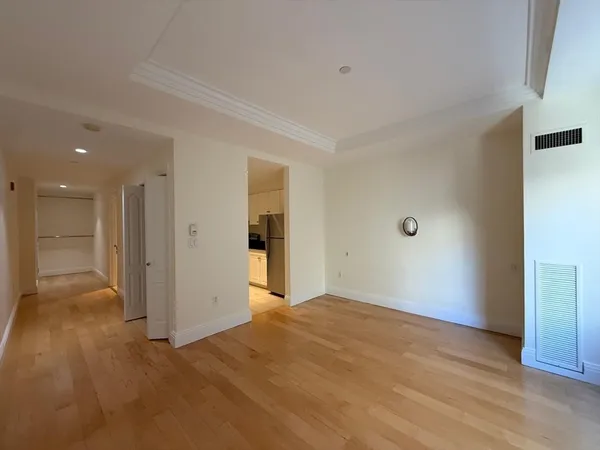 $2,650 | 1 Huntington Avenue, Unit 310, Boston, MA 02116