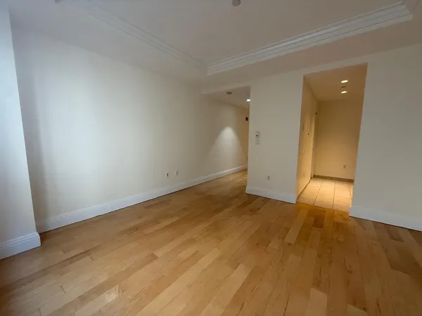 $2,650 | 1 Huntington Avenue, Unit 310, Boston, MA 02116