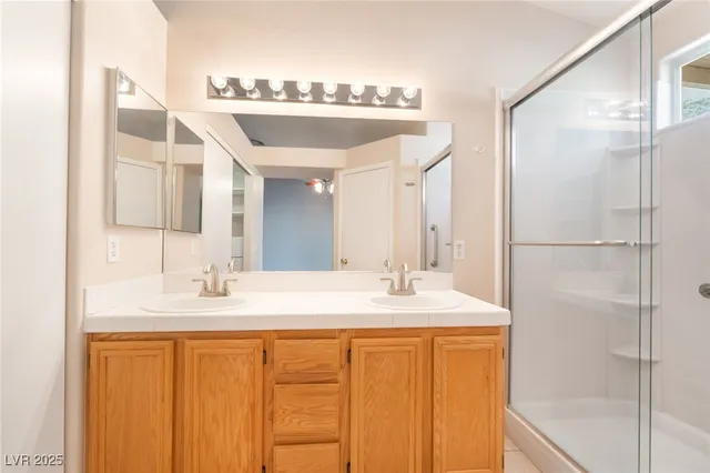 $2,200 | 812 Seco Verde Avenue, Henderson, NV 89015