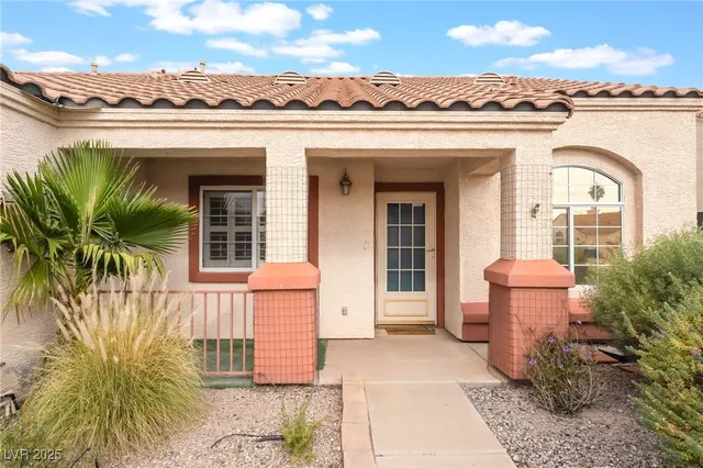 $2,200 | 812 Seco Verde Avenue, Henderson, NV 89015