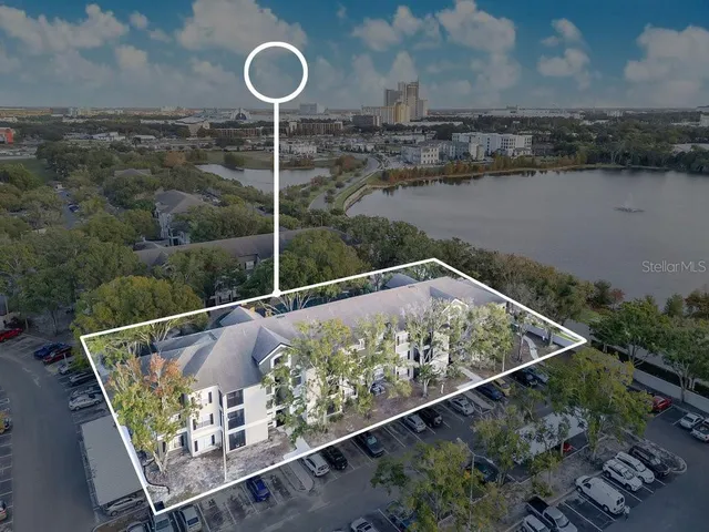 $1,900 | 7606 Pissarro Drive, Unit 14305, Orlando, FL 32819