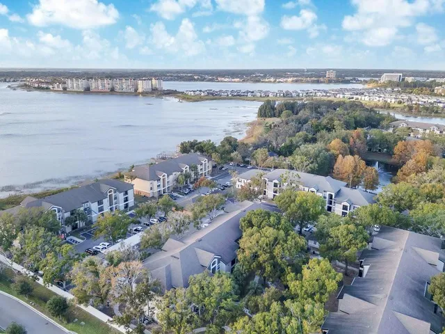 $1,900 | 7606 Pissarro Drive, Unit 14305, Orlando, FL 32819