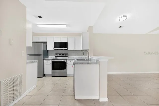 $1,900 | 7606 Pissarro Drive, Unit 14305, Orlando, FL 32819