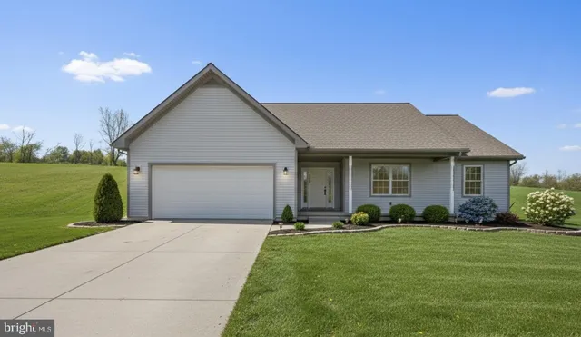 $449,500 | 20 Rolling Meadow Road, Lebanon, PA 17046