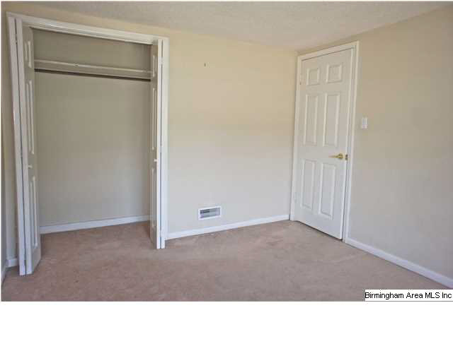 720 Center Place Southwest Birmingham, AL 35211 - Photo 19 of 32