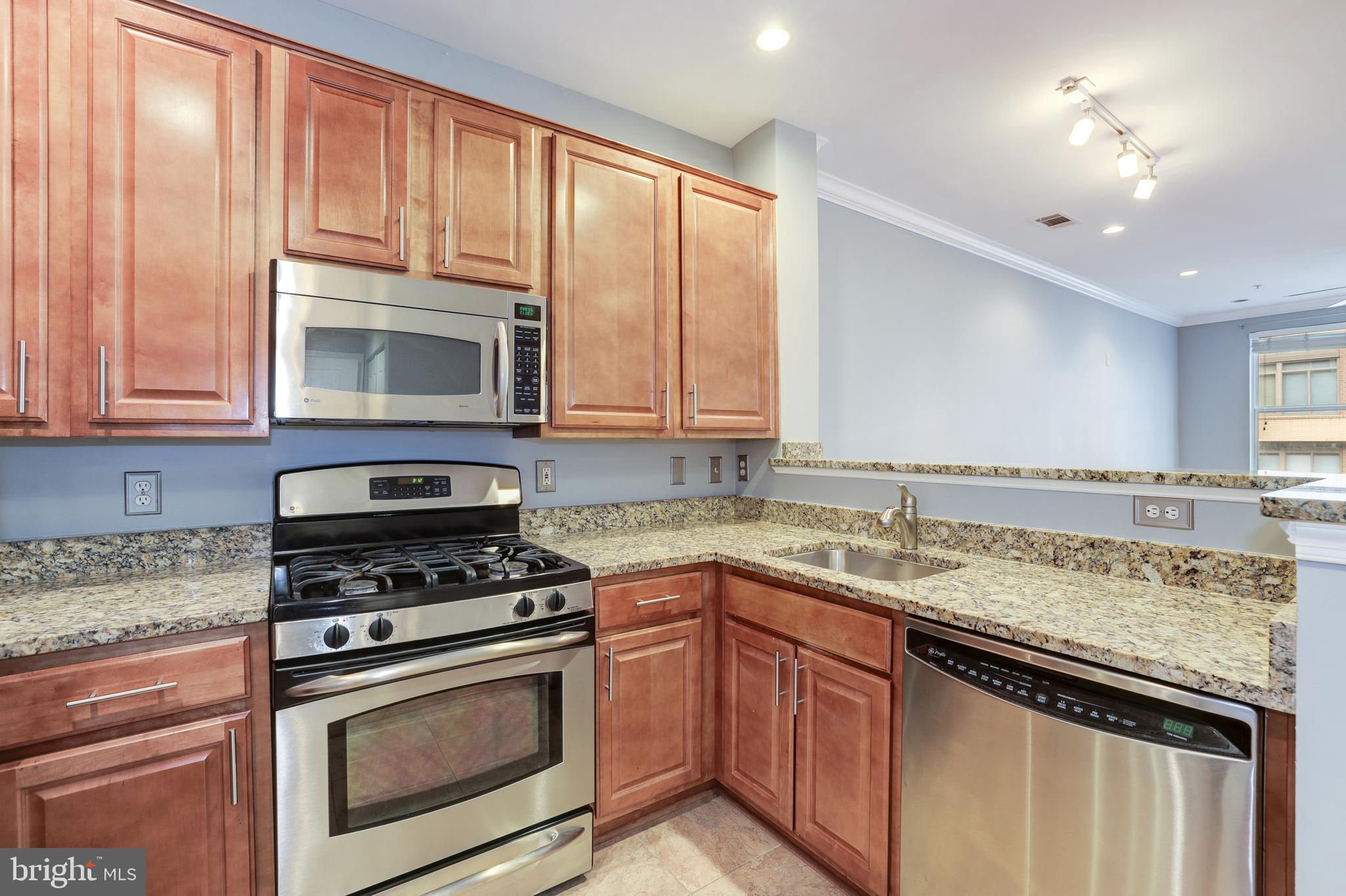 12000 Market Street, Unit 340 Reston, VA 20190 - Photo 6 of 36