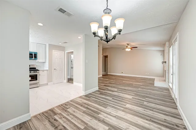 $2,000 | 6802 Glenray Drive, Houston, TX 77084