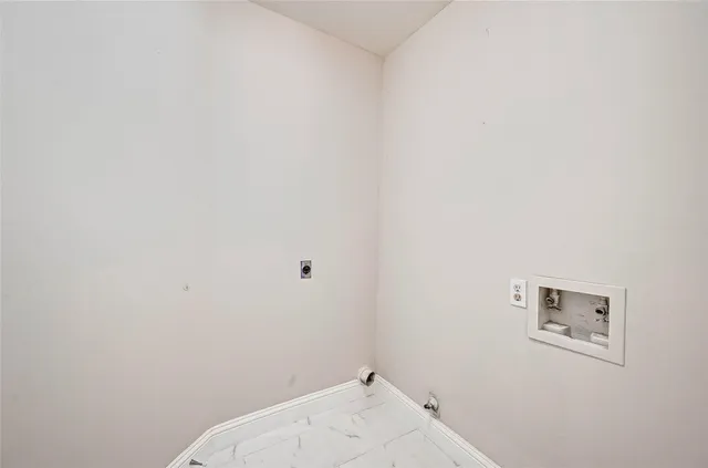 $2,000 | 6802 Glenray Drive, Houston, TX 77084