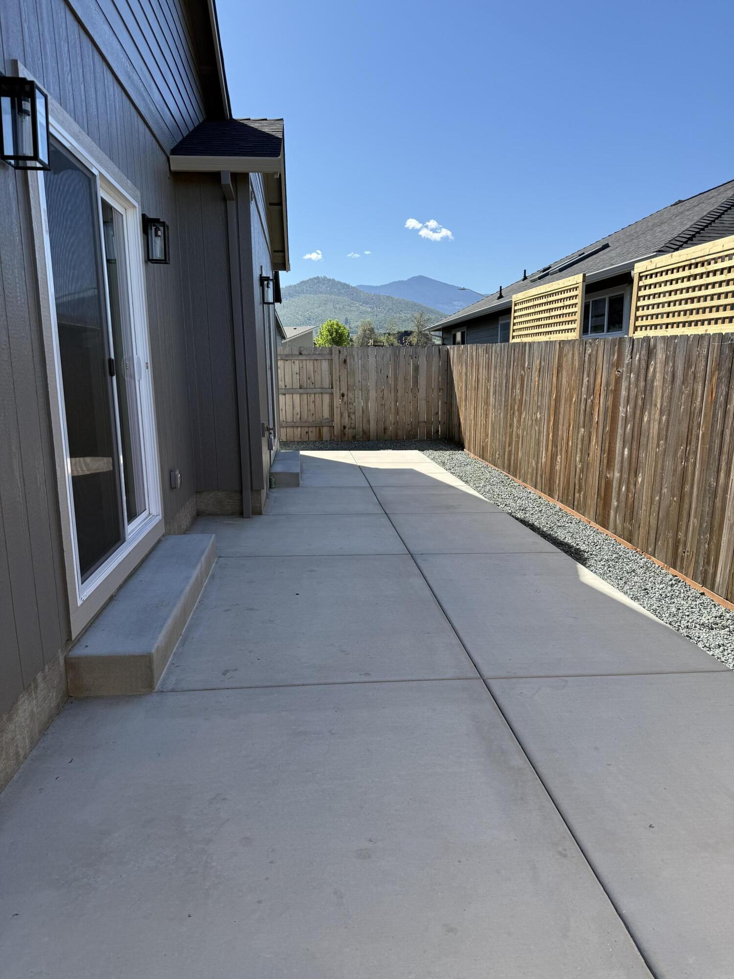 337 Quail Circle Talent, OR 97540 - Photo 25 of 25 a view of a balcony