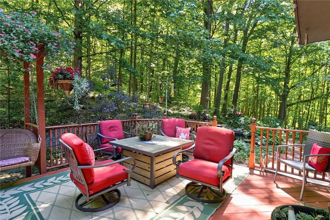 447 Howland Road Manchester, NY 14548 - Photo 10 of 50