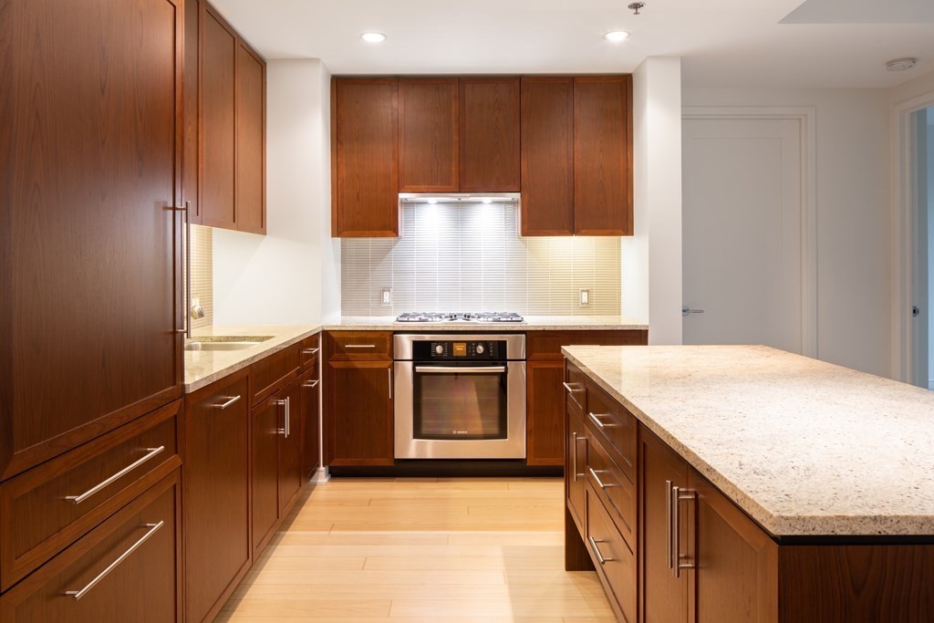 580 Washington Street, Unit 906 Boston, MA 02111 - Photo 6 of 38