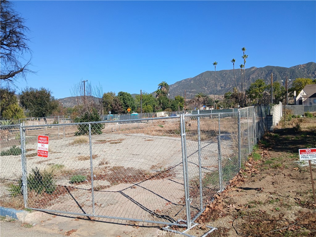 321 West Terrace Street Altadena, CA 91001 - Photo 2 of 11